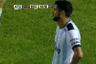 Cáceres vio la roja y dejó a Atlético con 10