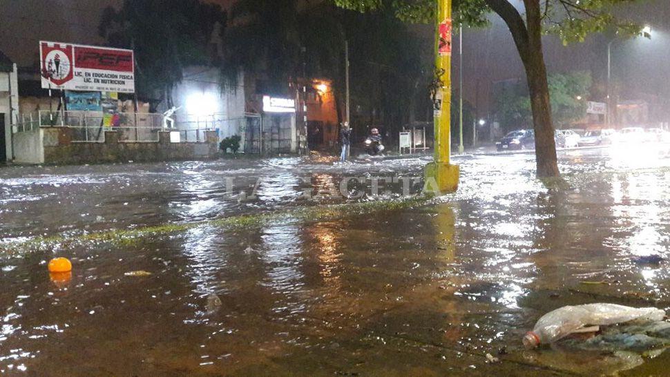 INUNDACIONES. Mate de Luna al 2800. LA GACETA/ CAMILA CARCELLER VÍA MÓVIL