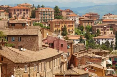 Dos fuertes terremotos sacudieron el centro de Italia