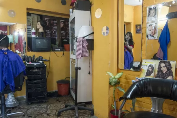 Golpearon a un policía que evitó un asalto