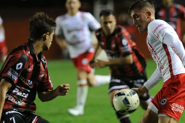 Argentinos igualó ante Douglas y se quedó con las ganas de alcanzar a Ferro