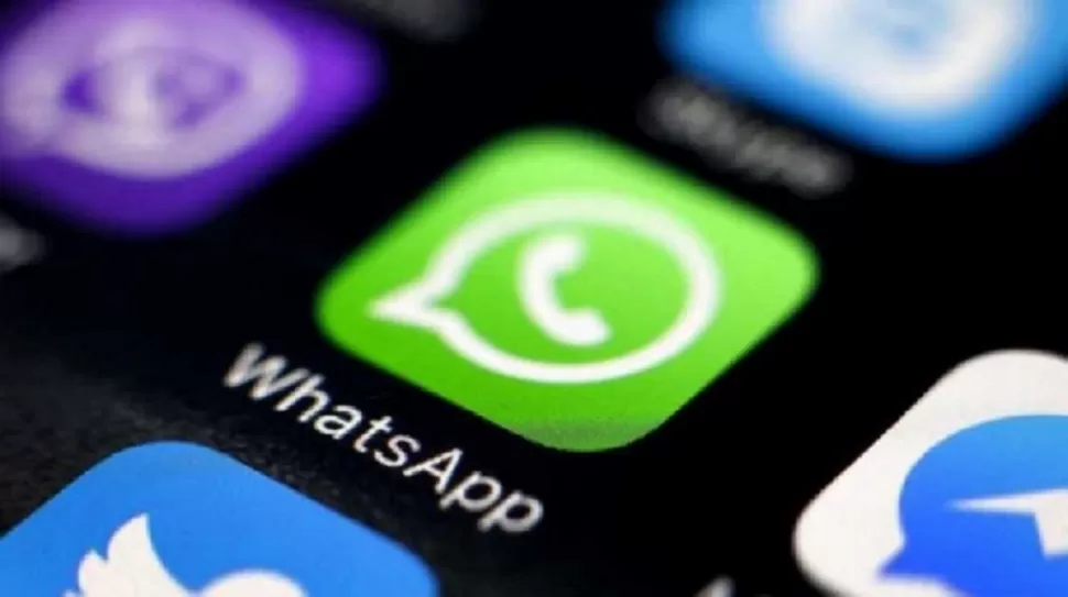 ¿Adiós al negro de WhatsApp? Bloquearán las apps que permiten editar imágenes