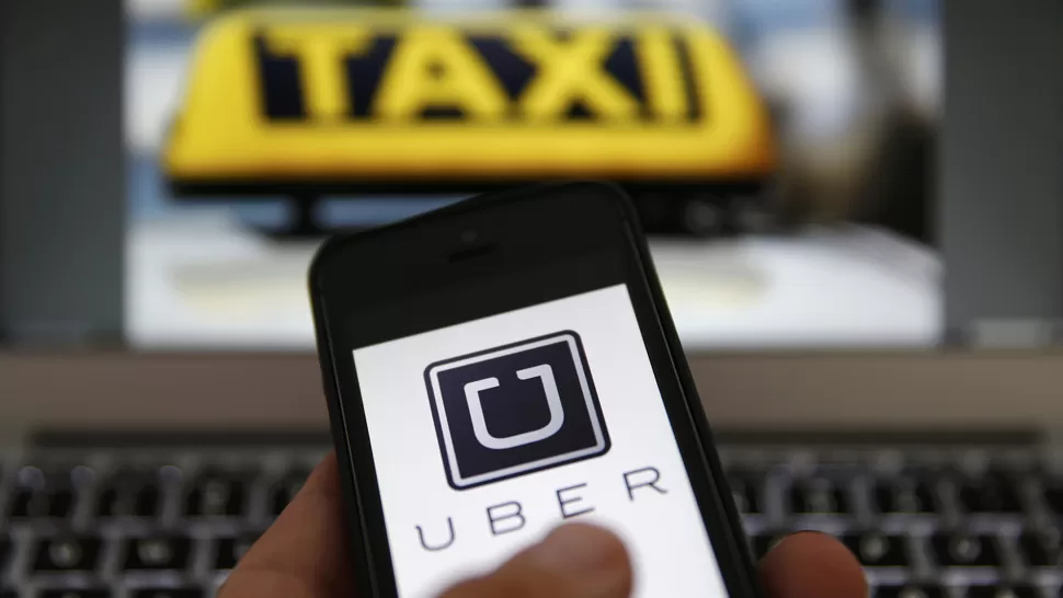 Uber va a desembarcar en Tucumán: los taxistas están en alerta máxima