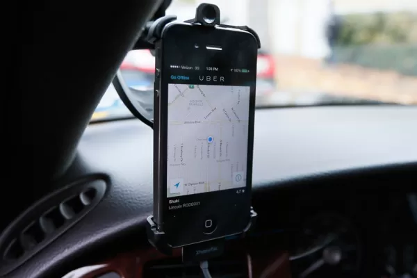 Si quieren que Uber no llegue a Tucumán, los taxistas deberán mejorar sus autos