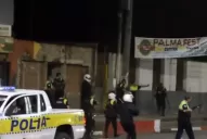 Video: hinchas de San Martín y la Policía se enfrentaron anoche en barrio Sur