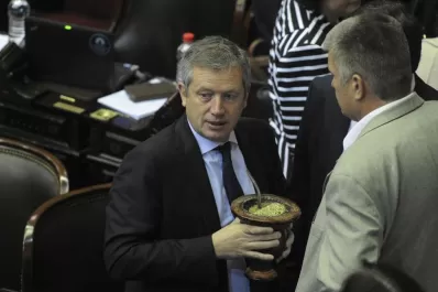 Monzó habló de un gobierno de obsecuentes