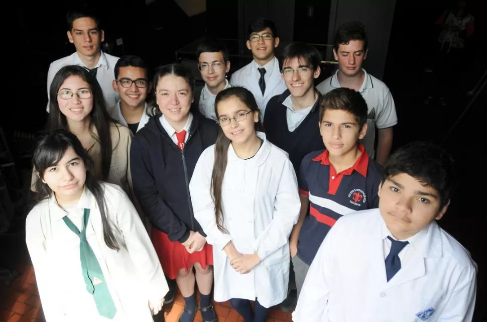 ESPERANZA EN MARCHA. Los alumnos que representarán la provincia en La Falda, Córdoba.LA GACETA / FOTO DE ANALÍA JARAMILLO.-