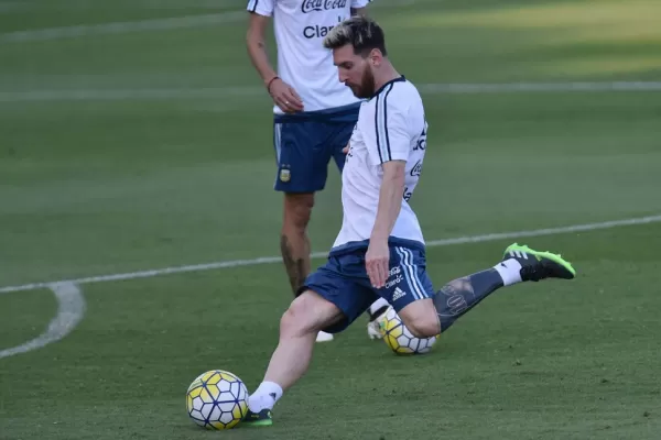 Messi gave his tattoo artist a terrible tattoo | For The Win