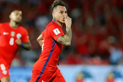 Chile volvió al triunfo ante Uruguay y está en zona de clasificación