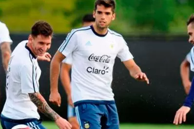 Messi y el sanjuanino Mas, los más aplaudidos por los hinchas en San Juan