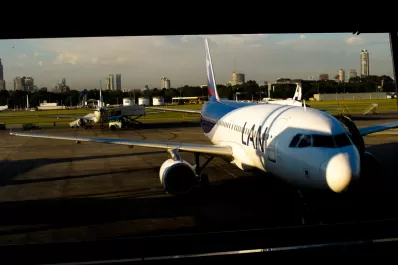 Cancelaron dos vuelos de Latam entre Tucumán y Aeroparque
