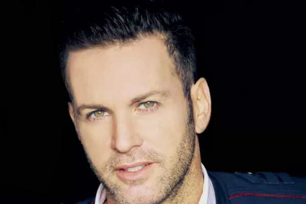 Axel: “me escuchan los abuelos y los niños”