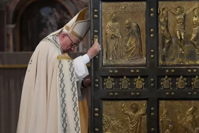 Francisco dará a los sacerdotes la potestad de perdonar los abortos