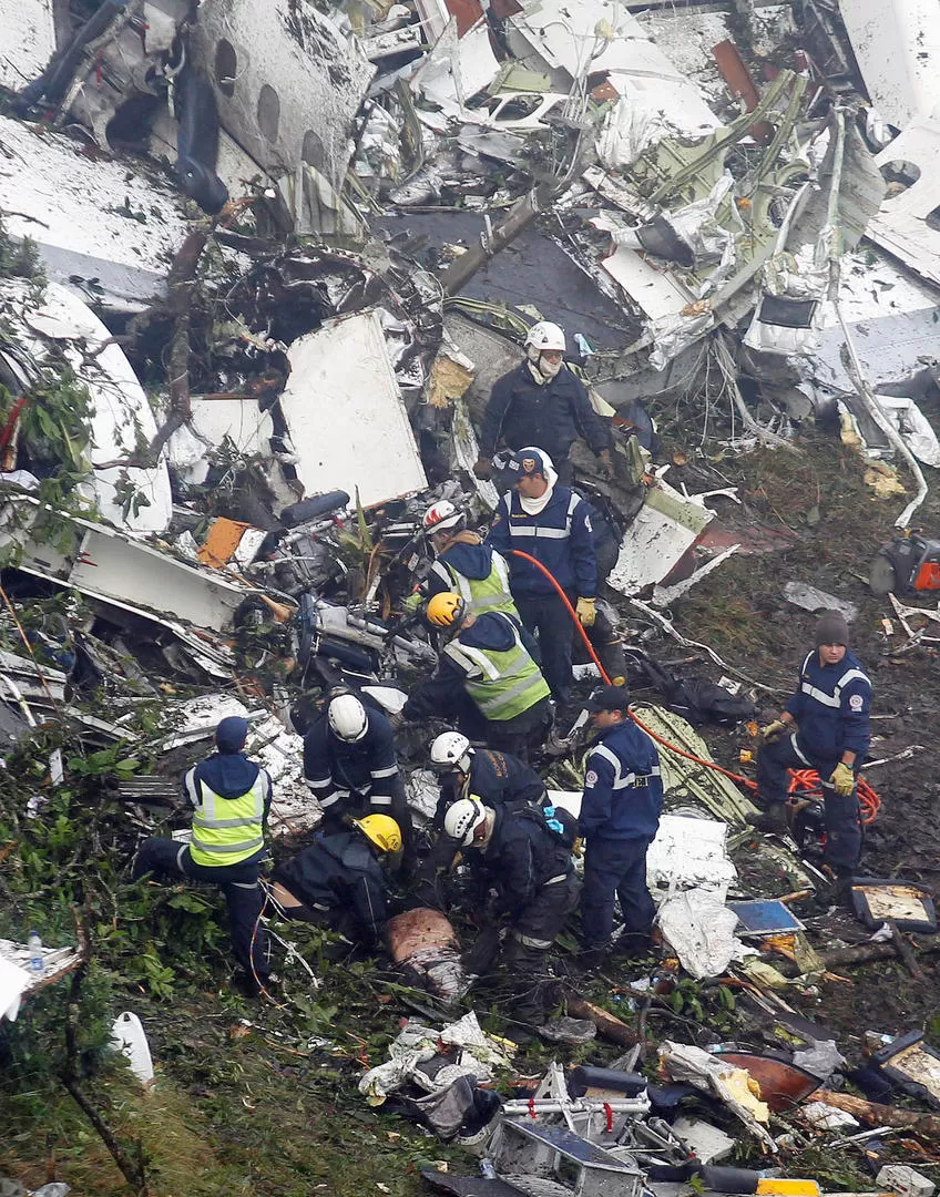 ERRORES HUMANOS. El piloto del vuelo de Lamia tomó una decisión errada y ello le costó la vida a él y a 70 personas más. Reuters