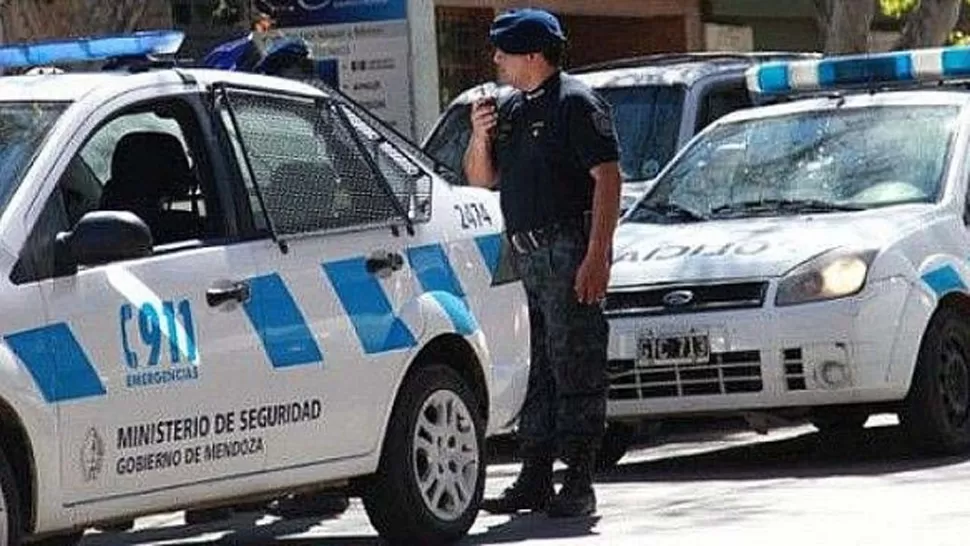 POLICÍA DE MENDOZA. El crimen ocurrió en el barrio San Martín. FOTO TOMADA DE DIARIOELZONDASJ.COM.AR 