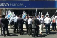 Arrancaron las asambleas en los bancos y confirman que mañana también se interrumpirá la atención al público