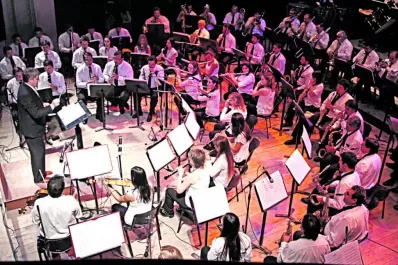 Un concierto con polcas y mambos para bailar