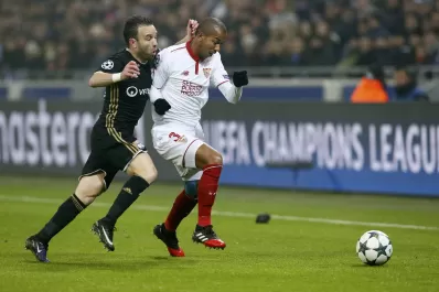 Sevilla  igualó en cero ante Olympique y pasó a octavos de final