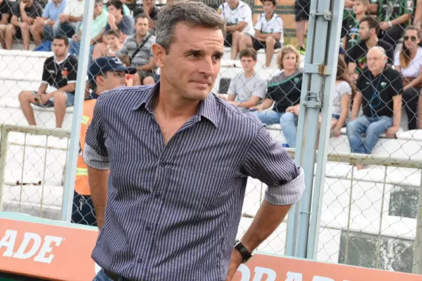Antes del mediodía, Lavallén conocerá el estadio Monumental