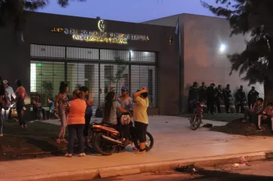Video: incidentes en la morgue porque se equivocaron al entregar un cuerpo