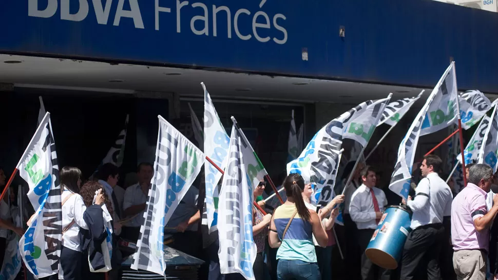 PROTESTA DE BANCARIOS. La semana pasada, La Bancaria realizó protestas en la city. ARCHIVO