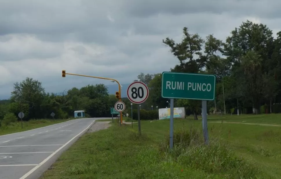 PIONERA. La comuna de Rumi Punco tiene wifi en sus espacios públicos. LA GACETA / FOTO OSVALDO RIPOLL.-