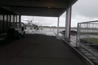 En julio, una pareja fue bajada de un avión por decir que tenía explosivos