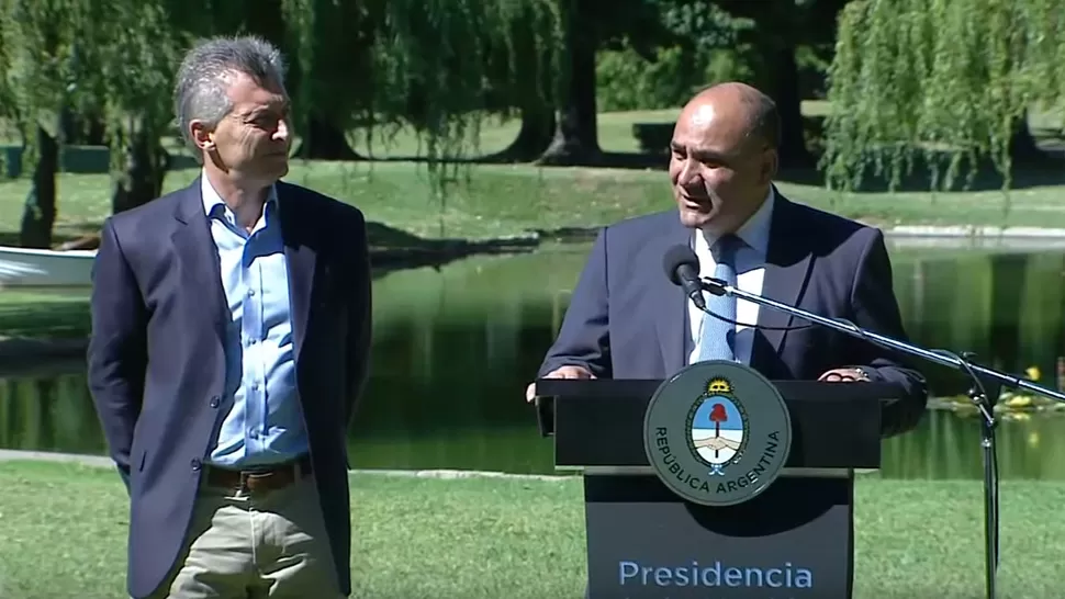 EL ANUNCIO. Manzur y Macri encabezaron la conferencia de prensa desde la quinta de Olivos. CAPTURA DE VIDEO