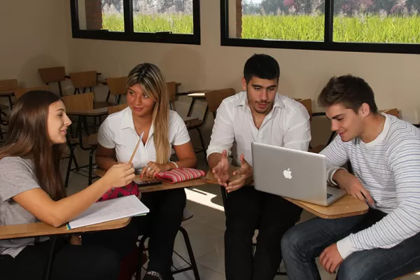 La Universidad de San Pablo-T ofrece carreras innovadoras y beneficios para comenzar a estudiar en 2017