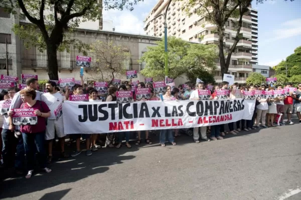 “Estamos aquí por ellas y vamos a seguir aquí hasta que el asesino esté en la cárcel”