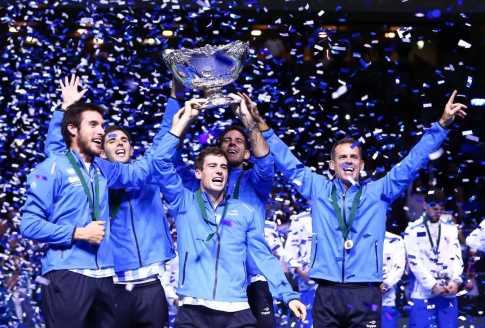 PURA FELICIDAD. El equipo de Copa Davis celebra la obtención del título. Fue el hecho deportivo más relevante de 2016. reuters