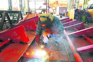 La actividad industrial bajó un 4,1% en noviembre