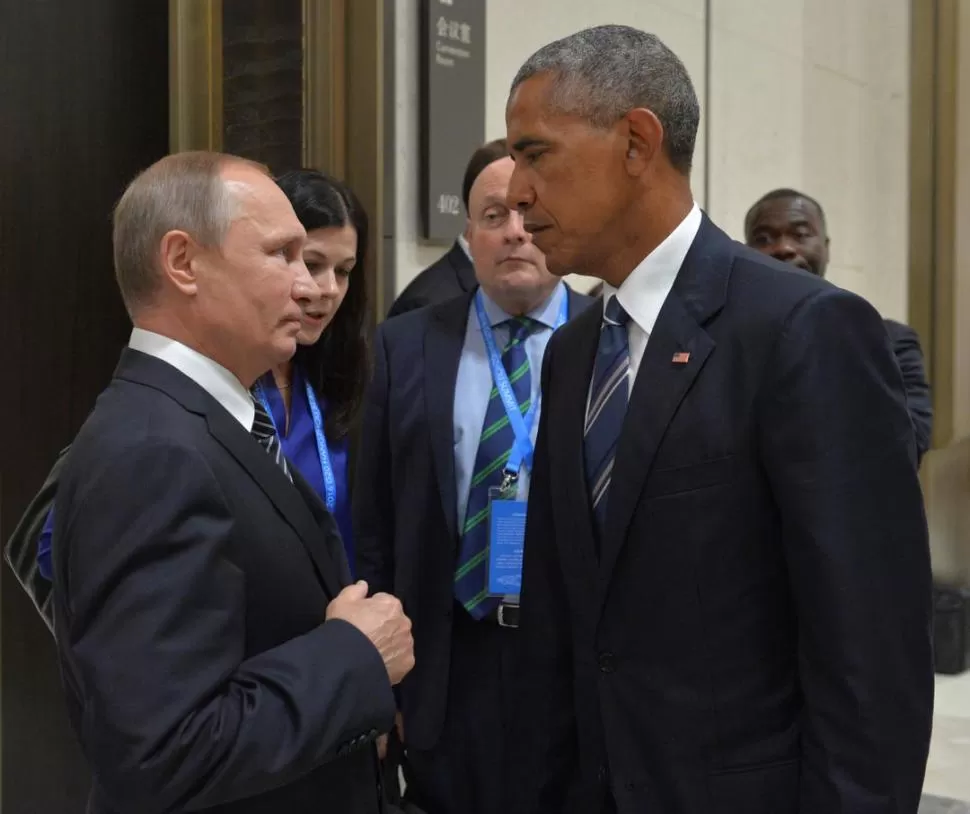 CARA A CARA. Putin y Obama dialogaron en una cumbre en septiembre. reuters