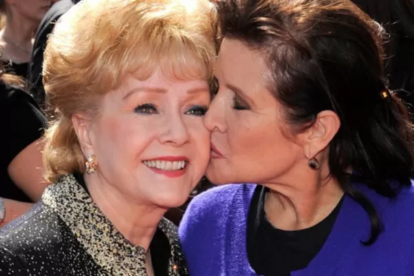 Debbie Reynolds, la actriz de Cantando bajo la lluvia, murió a los 84 años