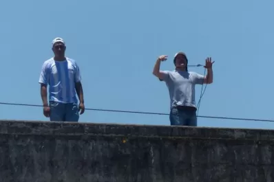 Rebeldía de dos presos en el techo del penal de Concepción