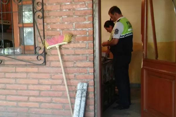 Enfrentó a los ladrones y le pegaron cuatro tiros: está grave