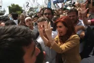 Embargan hoteles de los hijos de Cristina