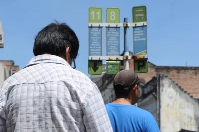 Continúa el paro de choferes de la línea 11: los recorridos son cubiertos por coches de otras empresas