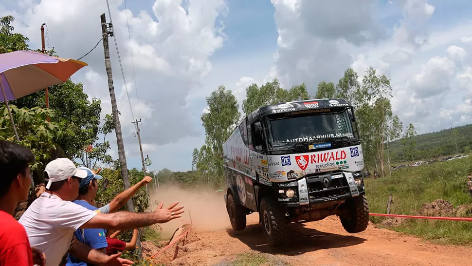 Video: el Dakar ya viaja rumbo a Tucumán
