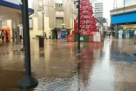 La tormenta también anegó algunas zonas del microcentro