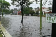 El agua cubrió las calles de varias ciudades del Gran San Miguel