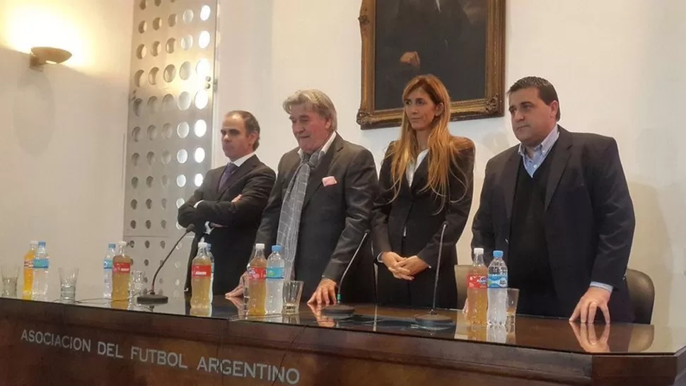 INTEGRANTES DEL COMITÉ DE REGULACIÓN. Javier Medín, Armando Pérez, Carolina Cristinziano y Pablo Toviggino. (ARCHIVO)