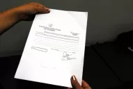 Contó que fue por ayuda a ATSA, y que le hicieron firmar un recibo en blanco de los gastos sociales