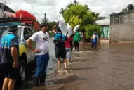 Inundaciones en el sur: 16 evacuados en Villa Quinteros