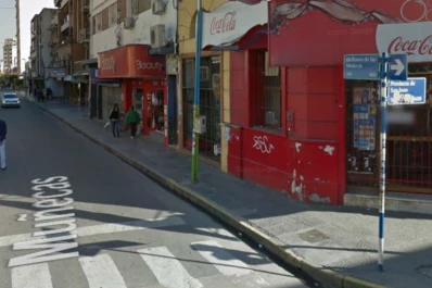 Golpeó a su ex mujer en pleno centro y lo detuvieron