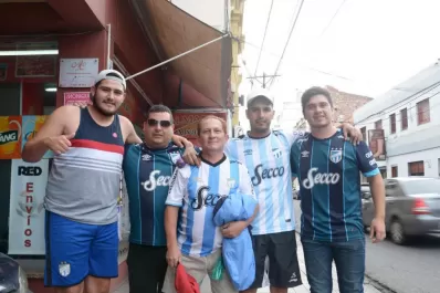 Los hinchas de Atlético fueron a Salta soñando con Quito