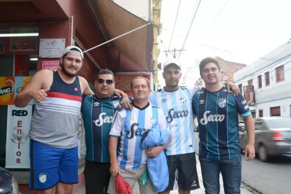 Los hinchas de Atlético fueron a Salta soñando con Quito