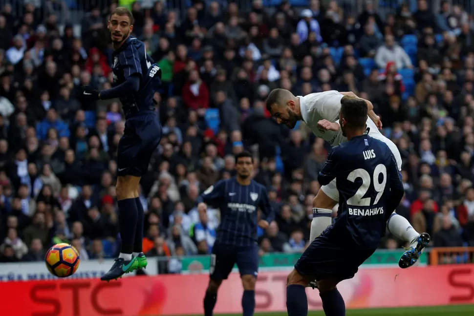 De aire, ganó Sergio Ramos y anotó el primero del Merengue.
FOTO DE REUTERS