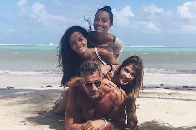 Catherine Fulop y sus hijas derrocharon sensualidad en las playas de Punta Cana