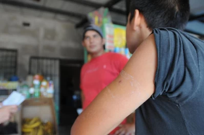Una joven lideraba una banda que baleó a un verdulero que defendió a su hija